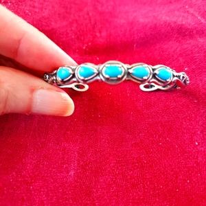 Beautiful sterling silver turquoise gemstone cuff